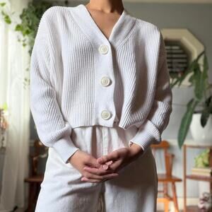 Clean White Cropped Cardigan (M)